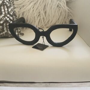 Chic Black Cat-Eye Deco Glasses